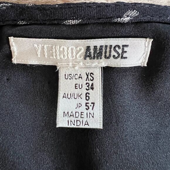 Amuse Society Women Tunic Top Blouse XS Black Silver Thread 3/4 Sleeve Tie Boho - Picture 3 of 16